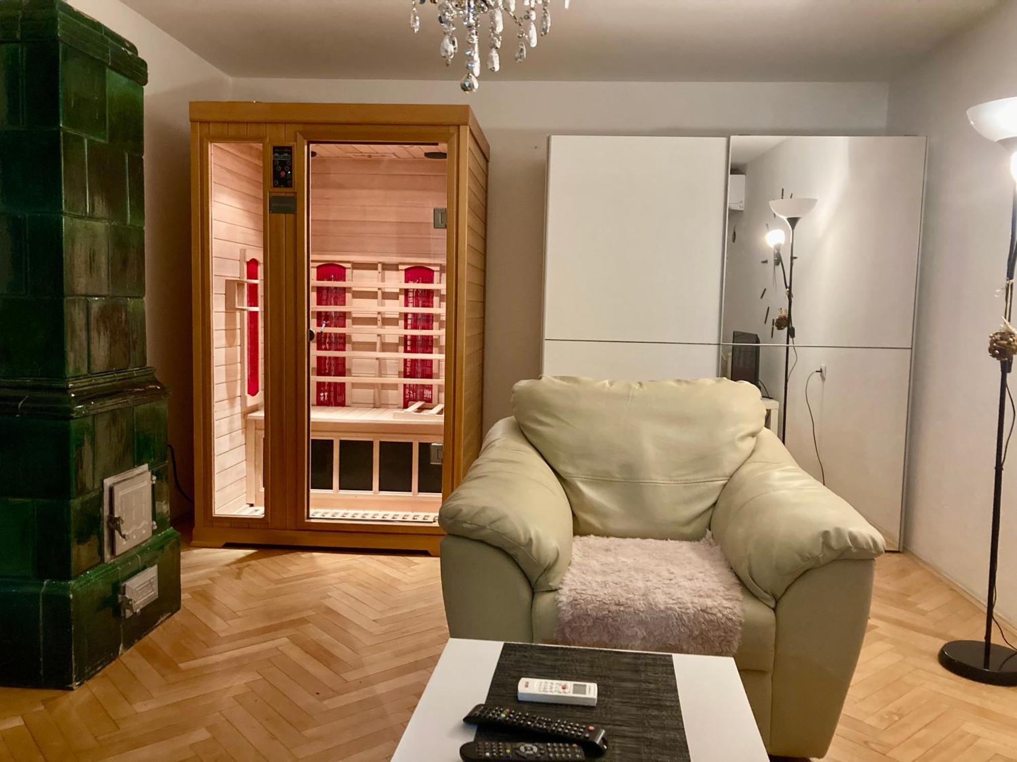 White House With Sauna And Jacuzzi Novi Sad Exterior photo